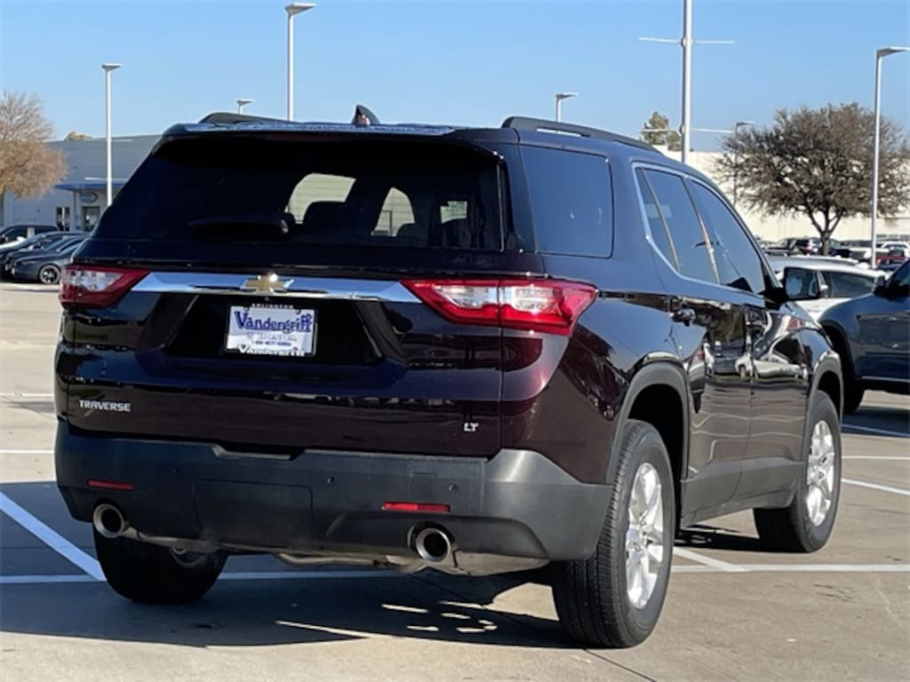 Used 2021 Chevrolet Traverse LT SUV