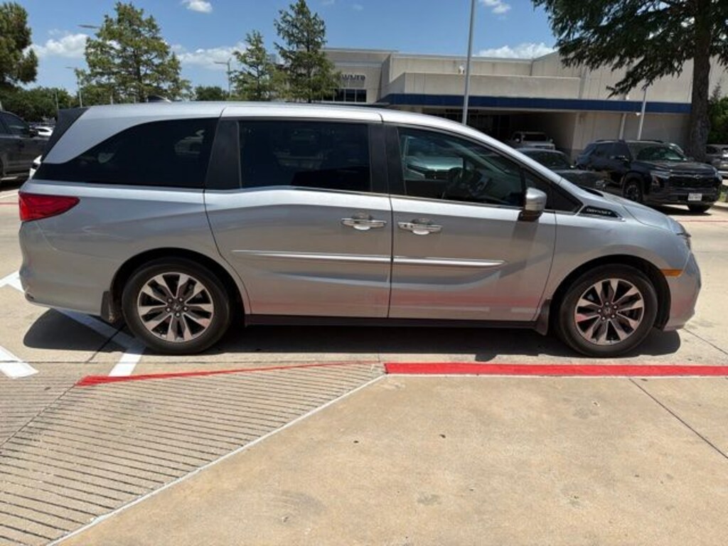 Certified 2024 Honda Odyssey EX-L Van