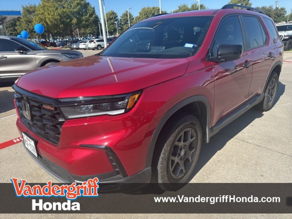 Certified 2025 Honda Pilot TrailSport SUV