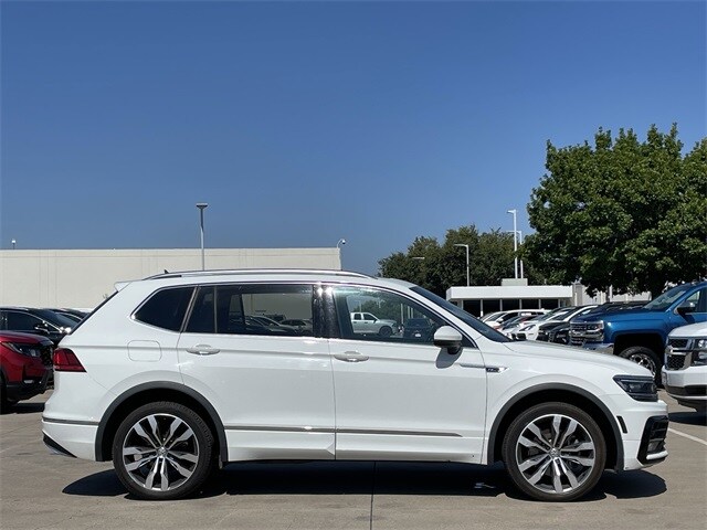 2021 Volkswagen Tiguan SEL Premium R-Line photo 3