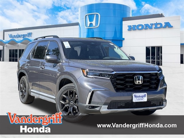2025 Honda Pilot Touring's photo