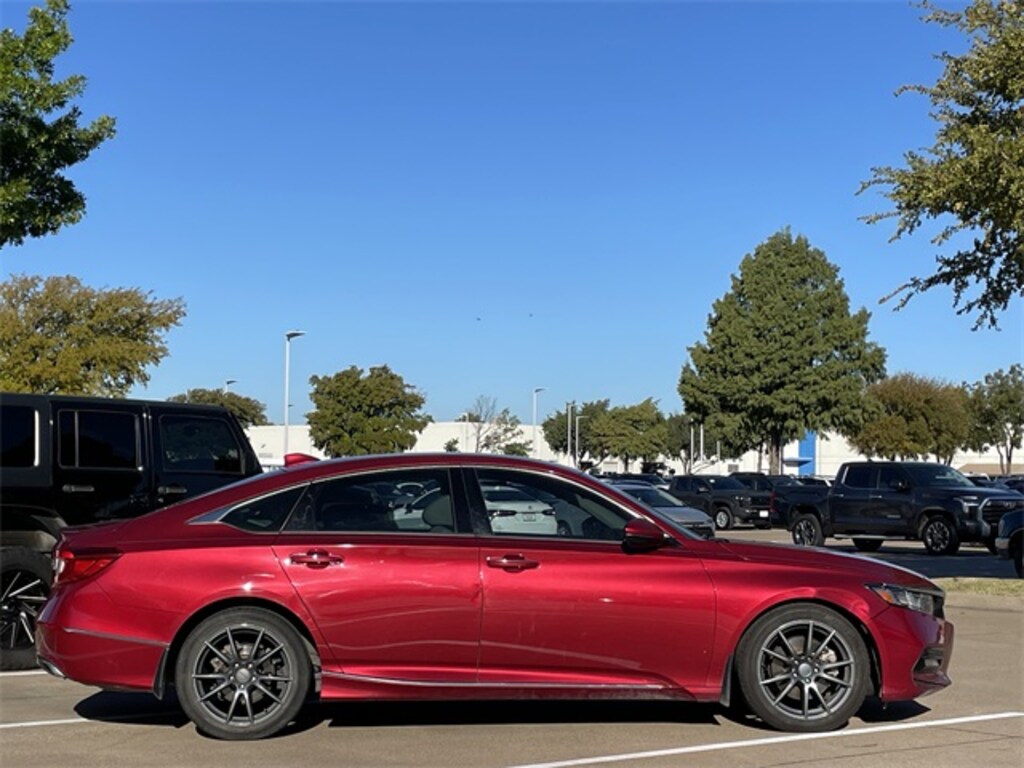 Used 2018 Honda Accord Touring 2.0T Sedan