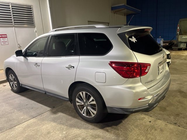 Used 2018 Nissan Pathfinder SL with VIN 5N1DR2MN3JC610611 for sale in Arlington, TX