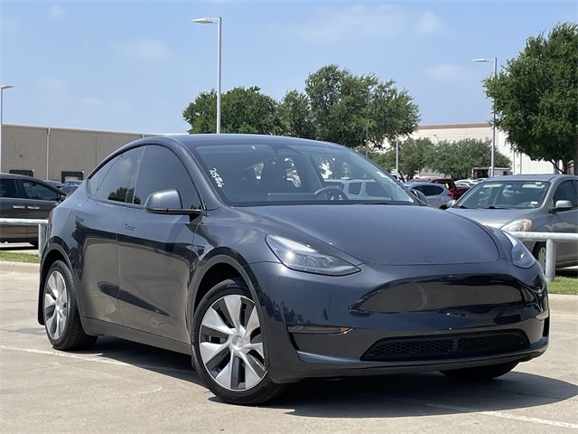 Used 2024 Tesla Model Y Long Range with VIN 7SAYGDED1RF019594 for sale in Arlington, TX