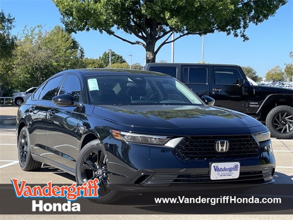 Used 2025 Honda Accord SE Sedan