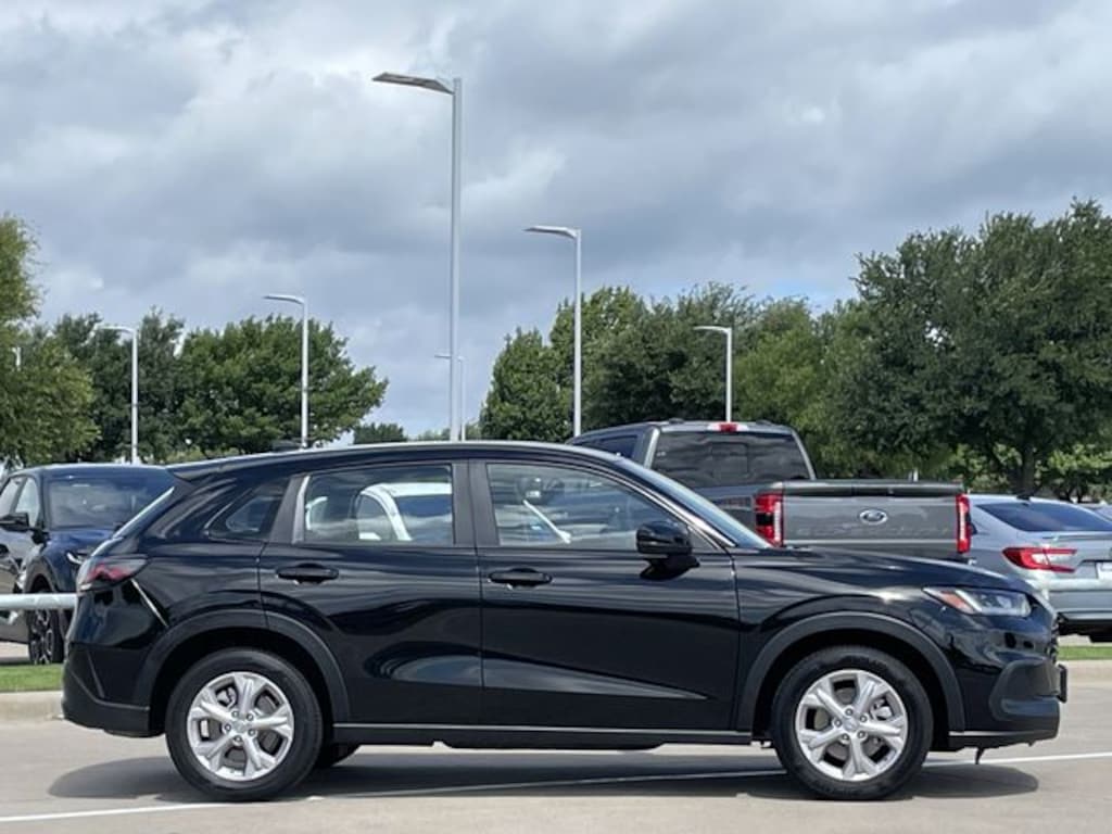 Certified 2025 Honda HR-V LX SUV