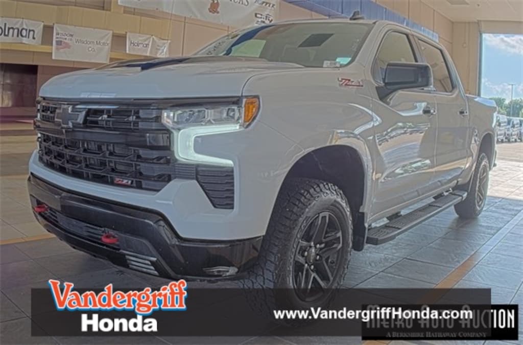 Used 2023 Chevrolet Silverado 1500 LT Trail Boss Truck Crew Cab