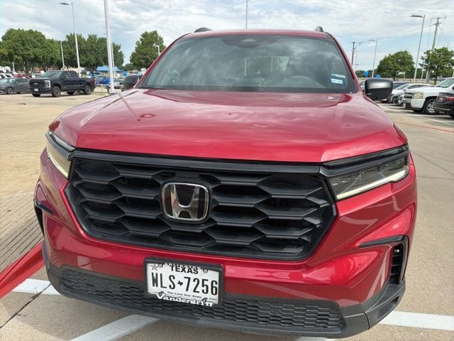 View vehicle photo 2