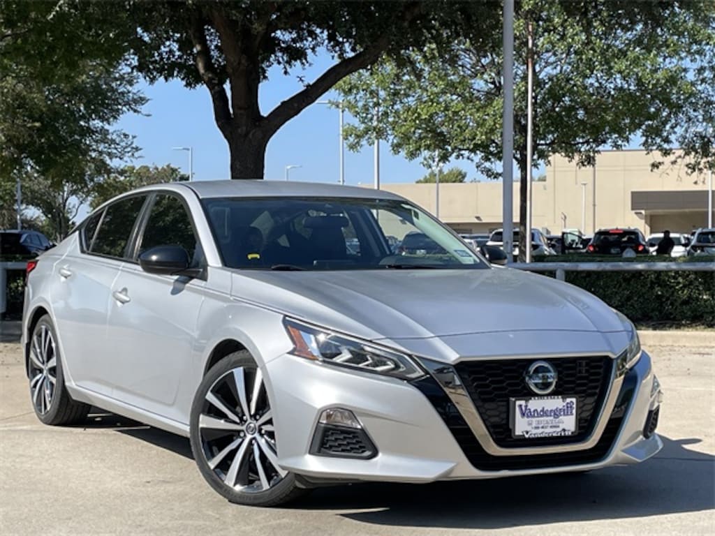 Used 2020 Nissan Altima 2.5 SR Sedan