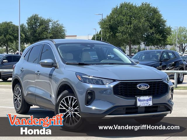 2025 Ford Escape Plug-in FWD's photo