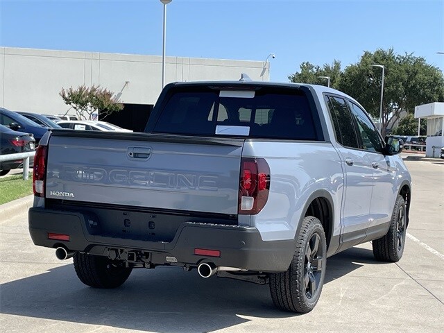 2025 Honda Ridgeline Black Edition photo 4