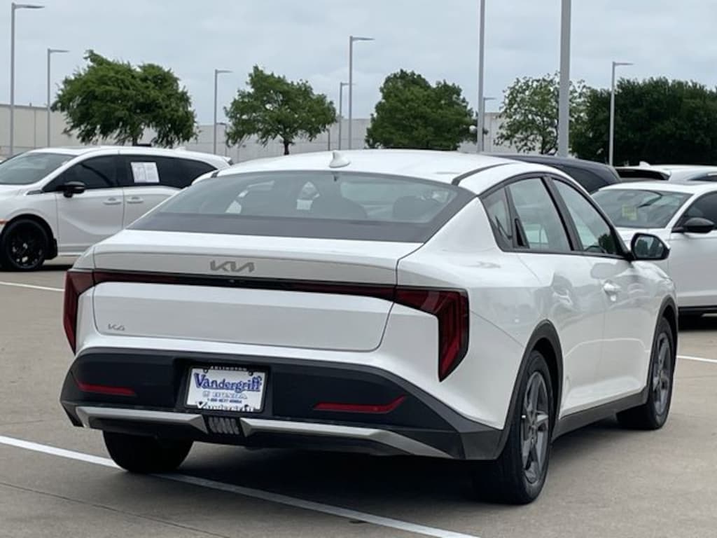 Used 2025 Kia K4 LXS Sedan