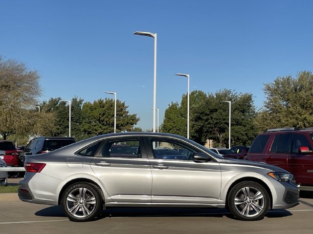 Used 2022 Volkswagen Jetta 1.5T SE Sedan