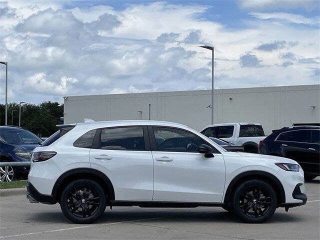 2026 Honda HR-V Sport photo 3