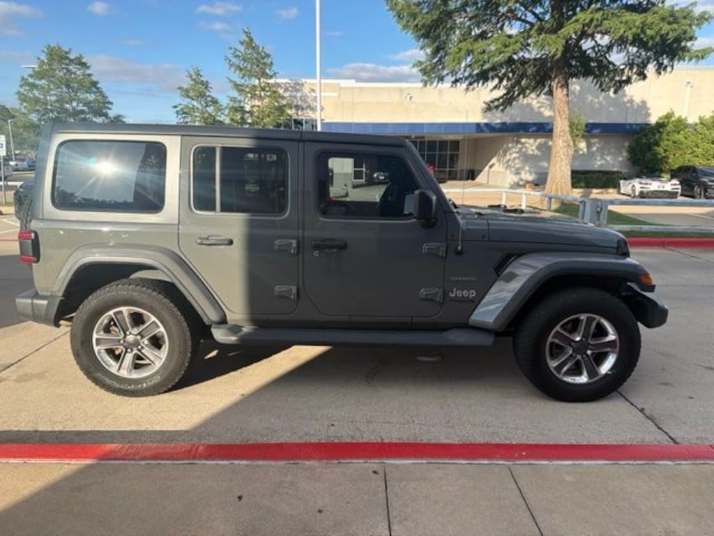 Used 2020 Jeep Wrangler Unlimited Sahara SUV