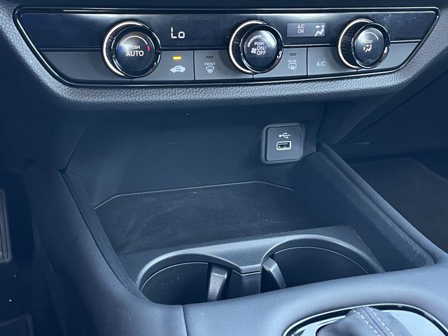 2025 Honda HR-V LX - Photo 16