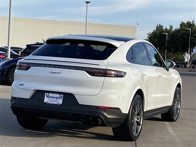 2022 Porsche Cayenne Coupe Platinum Edition photo 2