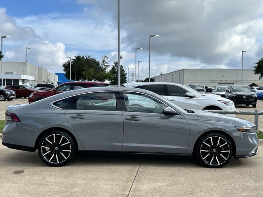 Used 2025 Honda Accord Hybrid Touring Sedan