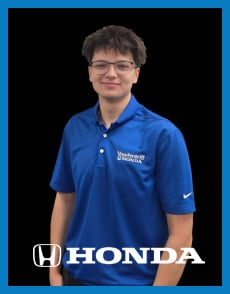 Staff member Devin Antonelli from ID_f1765db92a8e