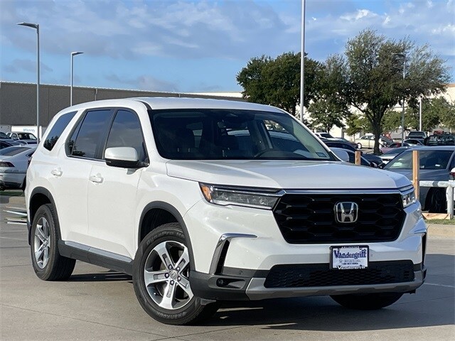 2024 Honda Pilot EX-L photo 2