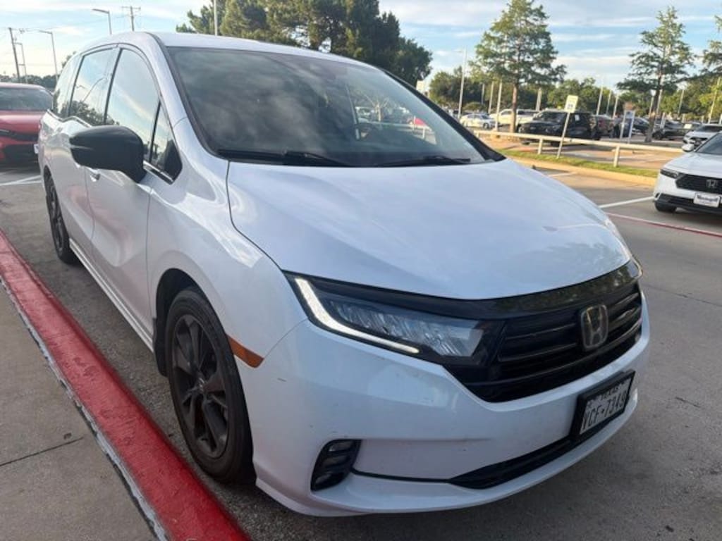 Certified 2024 Honda Odyssey Sport Van