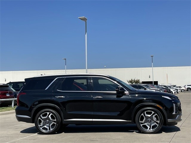 2024 Hyundai Palisade SEL photo 2