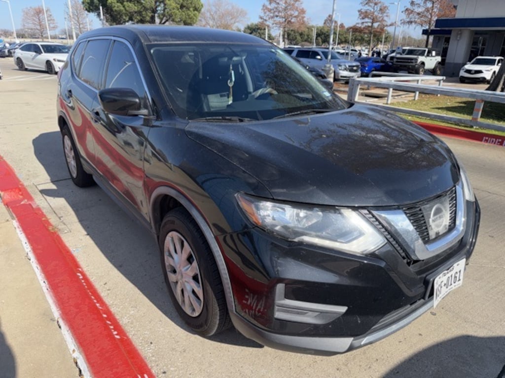 Used 2017 Nissan Rogue S SUV