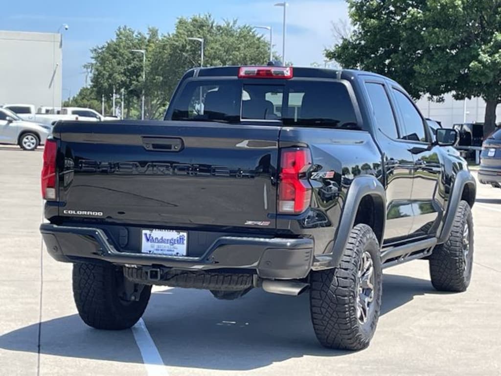 Used 2025 Chevrolet Colorado ZR2 Truck Crew Cab
