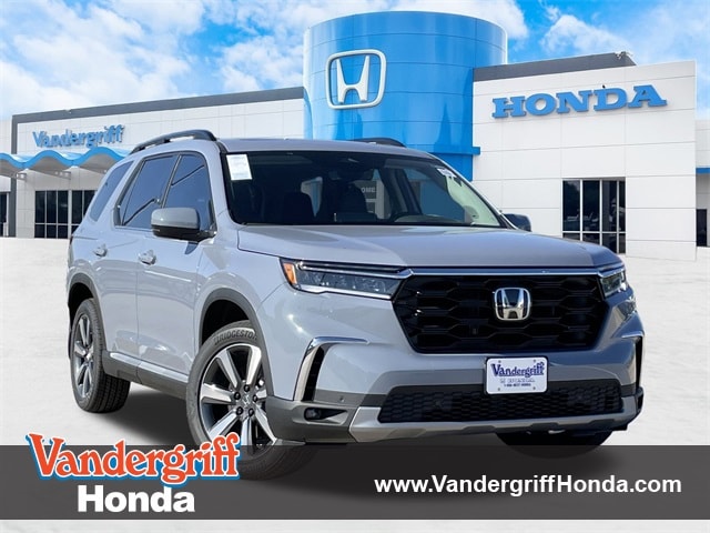 2025 Honda Pilot Touring's photo