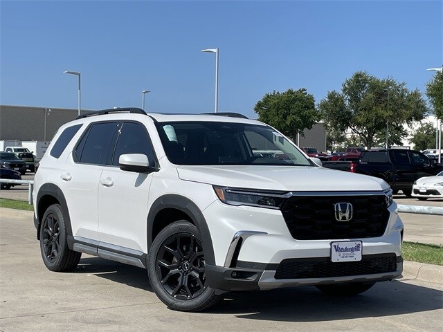 2025 Honda Pilot Touring photo 2