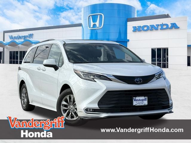 2023 Toyota Sienna