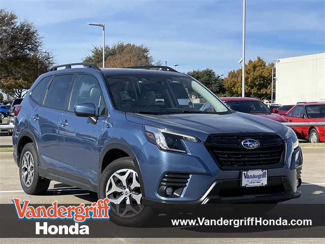 2024 Subaru Forester Premium's photo