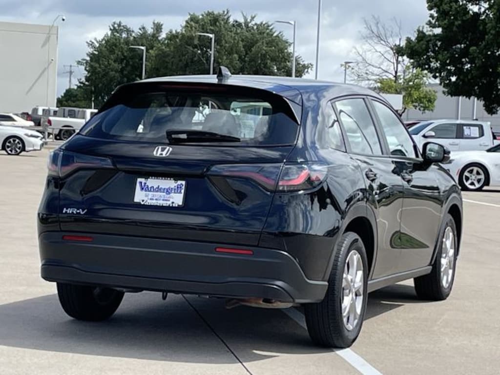 Certified 2025 Honda HR-V LX SUV