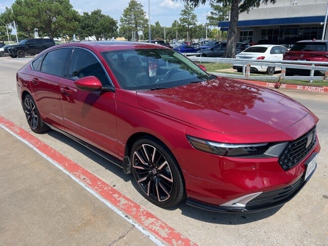 2024 Honda Accord Hybrid Touring photo 4