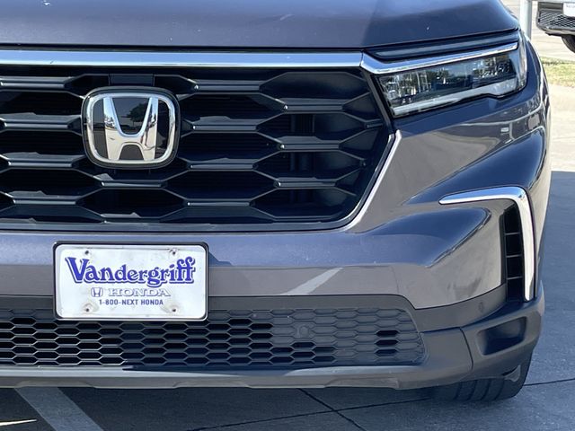 2023 Honda Pilot LX - Photo 7
