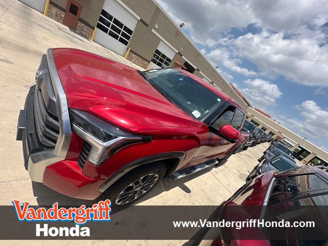 2023 Toyota Tundra Limited 3.4L 4WD CrewMax 5.5' Bed's photo