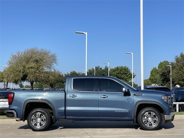 2024 Gmc Sierra 1500 SLT photo 3