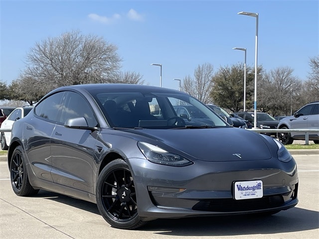 Used 2022 Tesla Model 3 Long Range with VIN 5YJ3E1EB2NF155804 for sale in Arlington, TX