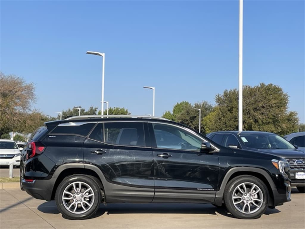 Used 2022 GMC Terrain SLT SUV