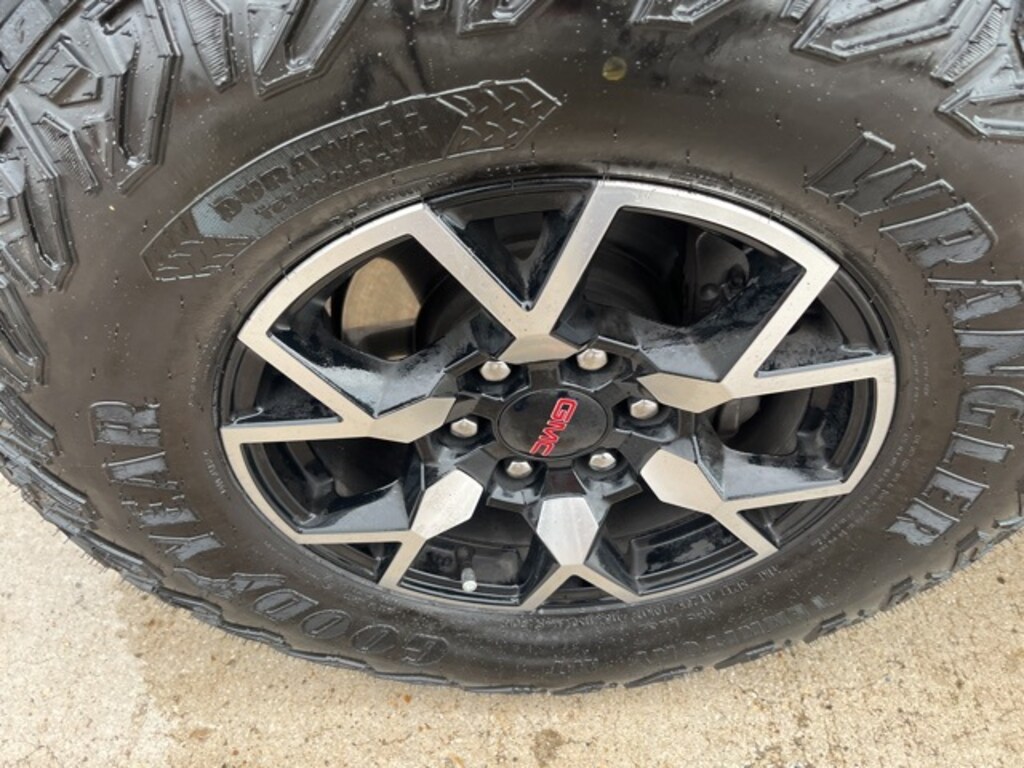 Used 2024 GMC Canyon AT4X Truck Crew Cab