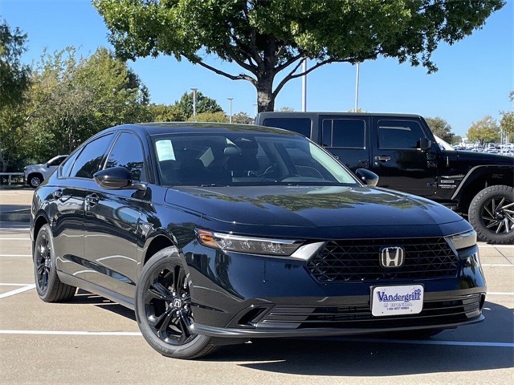 Used 2025 Honda Accord SE Sedan