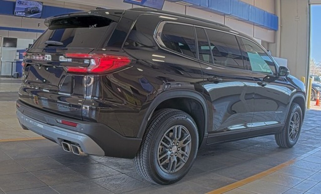 Used 2025 GMC Acadia Elevation SUV