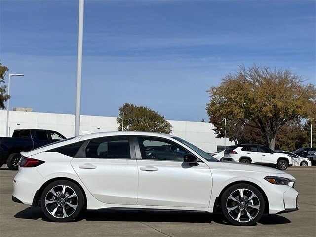 2025 Honda Civic Hybrid Sport Touring photo 3