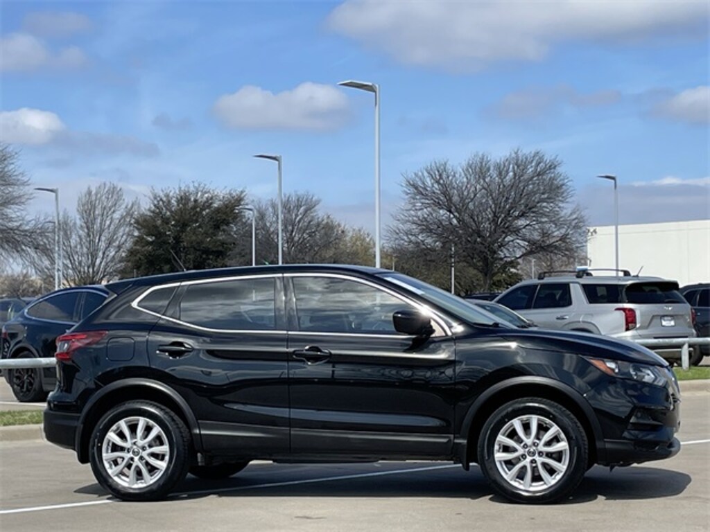 Used 2020 Nissan Rogue Sport S SUV