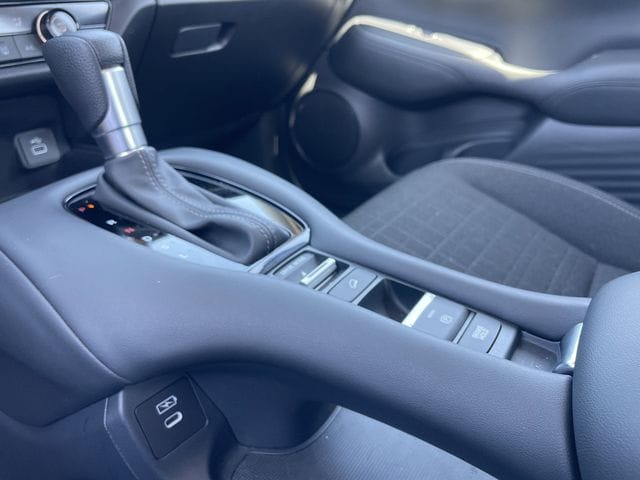 2025 Honda HR-V LX - Photo 18