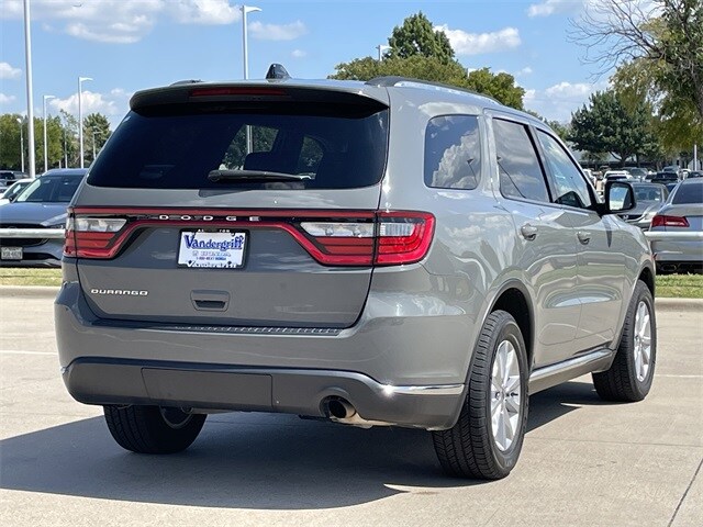 2023 Dodge Durango SXT photo 3