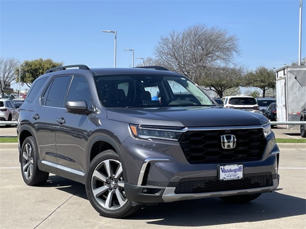 Certified 2025 Honda Pilot Elite SUV