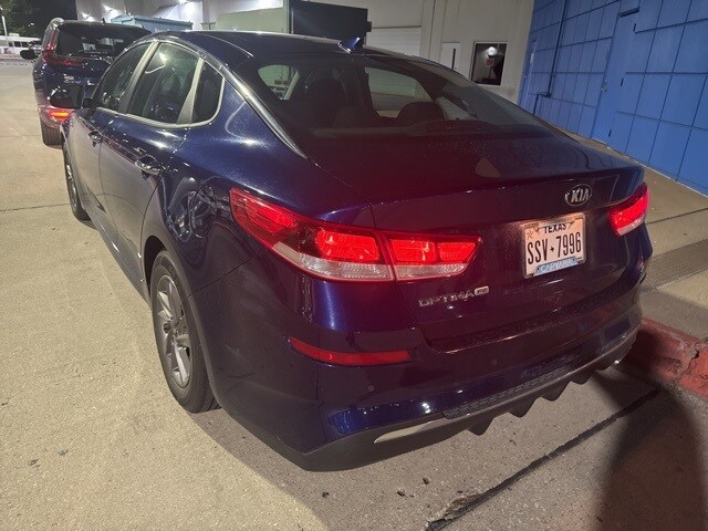 2020 Kia Optima LX photo 4