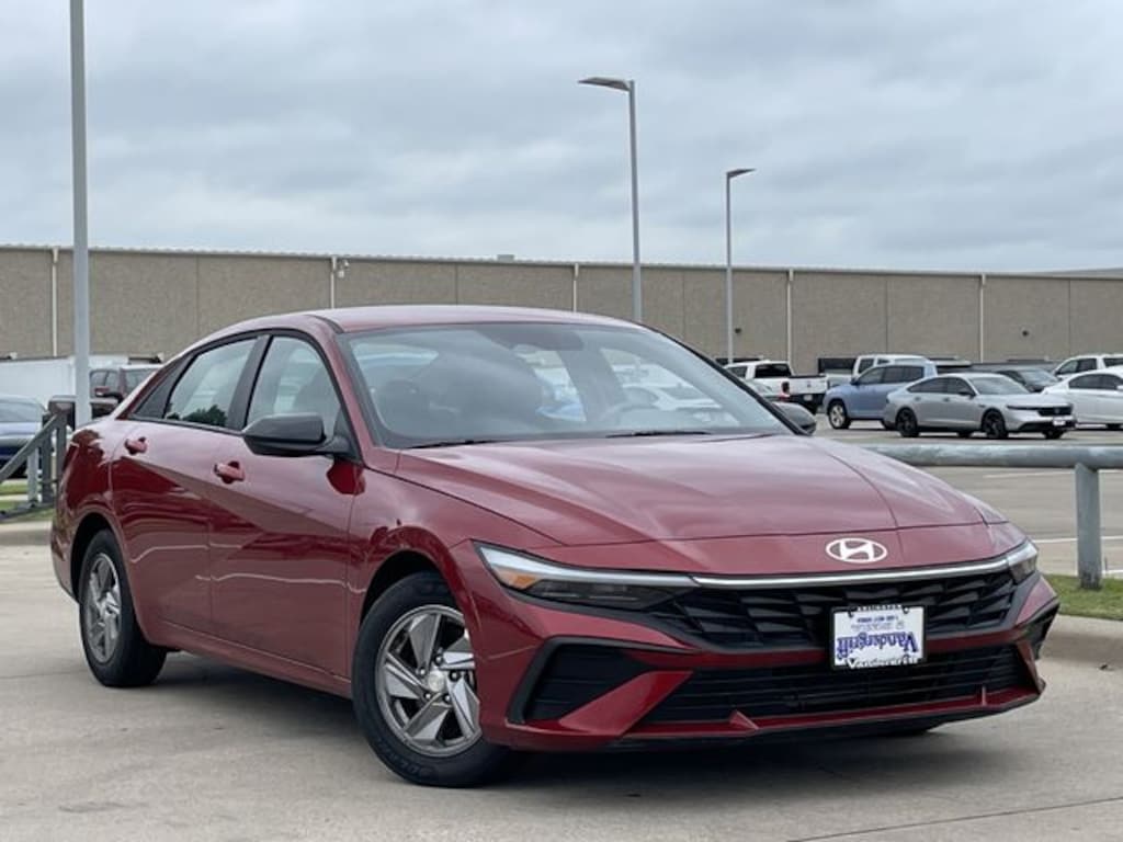 Used 2026 Hyundai Elantra SEL Sport Sedan