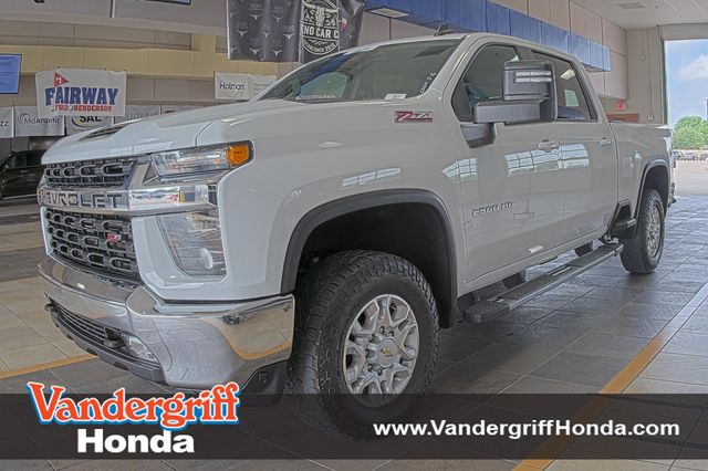2023 Chevrolet Silverado HD LT 4WD Crew Cab Long Box's photo